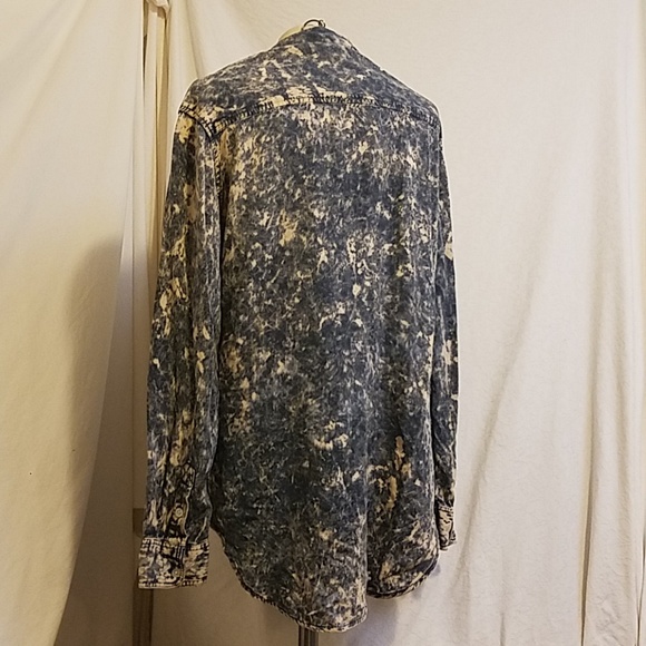 BY CORPUS Acid Washed Button Down Shirt - Picture 2 of 2